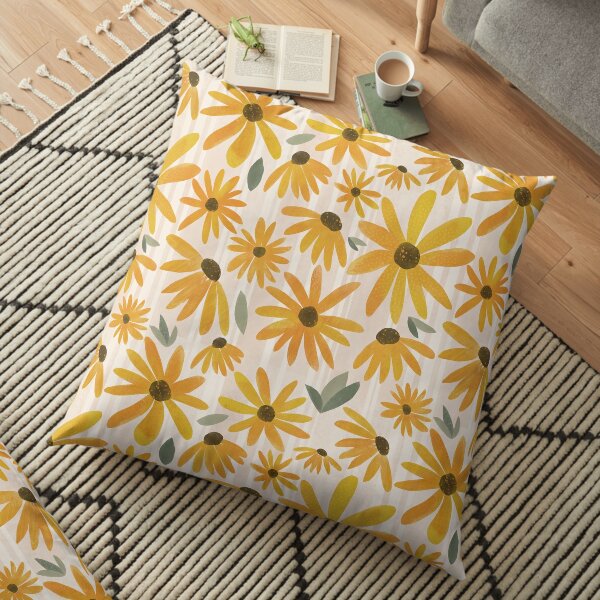 Bodenkissen mit gelbem Sonnenhut-Muster von LaCollineStudio